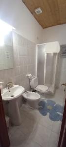 A bathroom at Chiara rooms