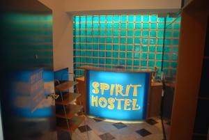TV i/ili multimedijalni sistem u objektu Spirit Hostel and Apartments