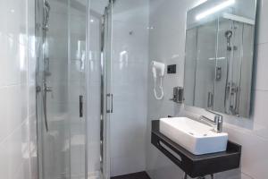 Koupelna v ubytování DAOS Suites & Terrace Marbella