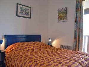 Posteľ alebo postele v izbe v ubytovaní Maison 3 pièces, piscine, parking, 6 pers - Gruissan - FR-1-229-833