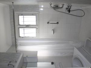 Koupelna v ubytování Appartement La Roche-Posay, 2 pièces, 1 personne - FR-1-541-92
