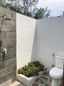 Ένα μπάνιο στο Laba Laba Bungalow