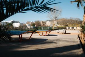 Basen w obiekcie Parco Ibiza, by Camping San Antonio est 1961 lub w pobliżu