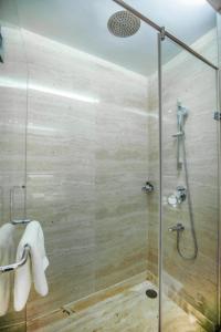 Best Western Plus Chandigarh Mohali的一间浴室