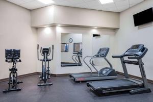 Palestra o centro fitness di Howard Johnson by Wyndham Lima
