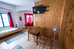 Un pat sau paturi într-o cameră la Red Point