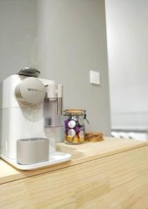 Kuchyňa alebo kuchynka v ubytovaní Apartament z sauną i jacuzzi na wyłączność - Sikorówka - Dobre Miejsce