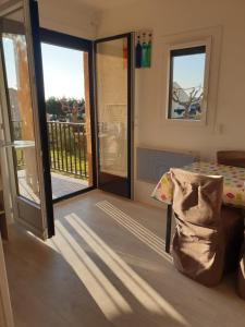 Posedenie v ubytovaní T2 vue mer avec parking privé + 27 fotografií