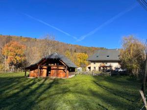Fotografia z galérie ubytovania Magnifique ferme de montagne rénovée v destinácii Les Déserts