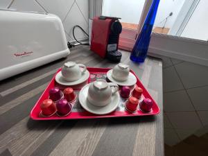 Zestaw do parzenia kawy i herbaty w obiekcie B-Rent Digital apartment Zen wifi free