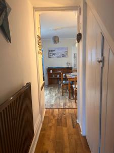 布里克瑟姆Harbour View Ground Floor Flat with Private Parking, only 5 Mins walk to harbour的相册照片