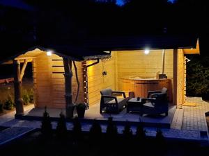 Patio alebo iná vonkajšia časť ubytovania Pokoje u Honoraty