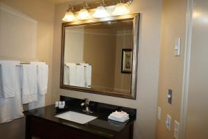 Vannituba majutusasutuses Wingate by Wyndham Bellingham Heritage Inn