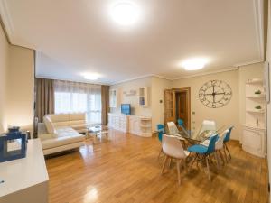 Posedenie v ubytovaní Gestión de Alojamientos Apartments