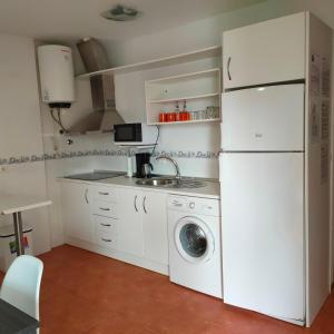Zdjęcie z galerii obiektu Apartamento naturista en urbanización naturista en primera línea del mar y de la playa naturista de Vera w mieście Vera
