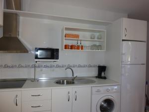 Zdjęcie z galerii obiektu Apartamento naturista en urbanización naturista en primera línea del mar y de la playa naturista de Vera w mieście Vera