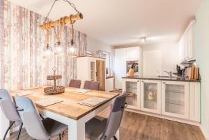 Kuchyň nebo kuchyňský kout v ubytování "Ferienhaus Nino" Ferienhaus Nino