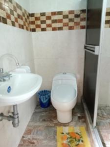 Hotel Alto Amazonas的一间浴室