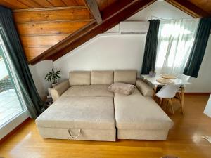 A seating area at Eleni's Guesthouse