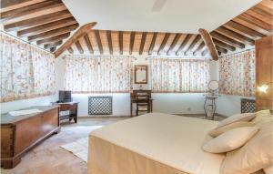 A bed or beds in a room at Torrepiena