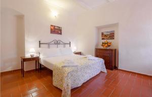A bed or beds in a room at Appartamento Smart 4