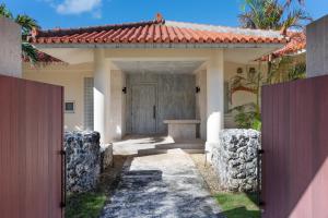 Budova, kde se vila nachází + 61 fotografií