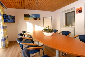 TV a/nebo společenská místnost v ubytování Garni Hotel Leitl GmbH