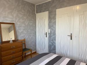 Fotografia z galérie ubytovania Gîte rustique et moderne avec jardin, garage, à 3 km de Moulins. Draps et linge inclus, animaux acceptés. - FR-1-489-428 v destinácii Avermes