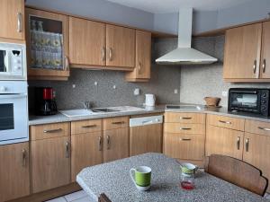 Fotografia z galérie ubytovania Gîte rustique et moderne avec jardin, garage, à 3 km de Moulins. Draps et linge inclus, animaux acceptés. - FR-1-489-428 v destinácii Avermes