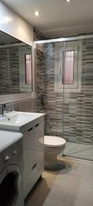Phòng tắm tại Bonito apartamento, con piscina, excelente wifi y aire acondicionado