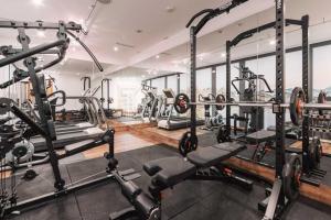 Fitness centrum a/nebo fitness zařízení v ubytování Hotel Piz Buin