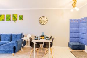 Posedenie v ubytovaní Horyzont Apartamenty - Kapitański Mostek- BLISKO PORTU- Śniadania