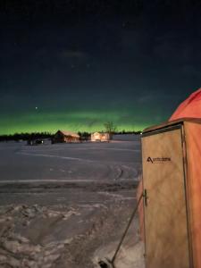 Příroda nedaleko luxury tent + 2 fotografie