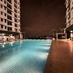 Homestay Casa Mewah Suites 3 Bedroom Bandar Baru Bangi 내부 또는 인근 수영장