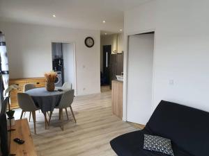 Zdjęcie z galerii obiektu Appartement neuf de 44 m² Chambéry w mieście Bassens