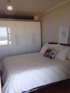 Gallery image of Beachfront Apartment at Seaspray in Blouberg in Bloubergstrand