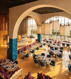 Restaurace v ubytování SHIRVAN Hotel City Yard Jeddah