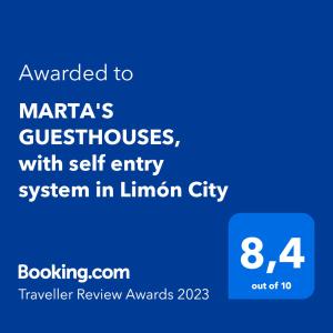 Certifikát, hodnocení, plakát nebo jiný dokument vystavený v ubytování Marta's Guesthouses, apartamentos con entrada autonoma