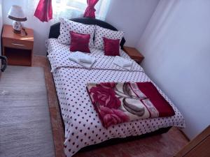 Letto o letti in una camera di Apartmani Sobe Sljivancanin