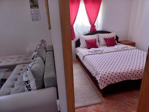 Letto o letti in una camera di Apartmani Sobe Sljivancanin