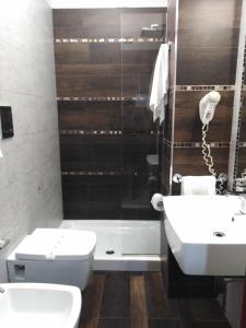 Koupelna v ubytování Hotel Lafayette