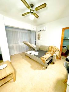 Posedenie v ubytovaní Apartamento centro playa estación de tren