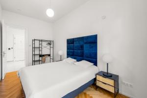Кровать или кровати в номере Vienna Chic Residences #Suite 7