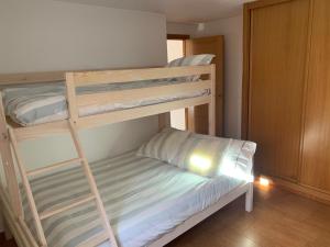Posteľ alebo postele v izbe v ubytovaní CASA FAMILIAR COMPLETA EN PATOS NIGRAN