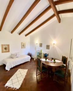 Postel nebo postele na pokoji v ubytování Faraway's Bed & Breakfast