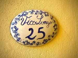 Vico Longo 25 - Ensuit flat in the heart of Naples tanúsítványa, márkajelzése vagy díja