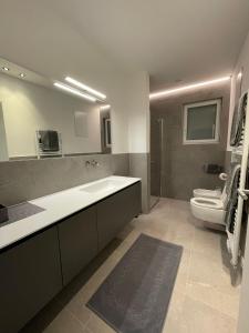 A kitchen or kitchenette at Apartments Johanna