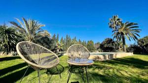 Zahrada ubytování Son Jordi nou, beautiful villa near Alaro big swimming pool, BBQ mountain views 12people