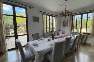 Fotografie z fotogalerie ubytování Son Jordi nou, beautiful villa near Alaro big swimming pool, BBQ mountain views 12people v destinaci Consell