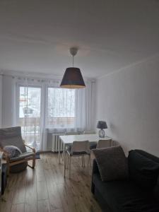 Część wypoczynkowa w obiekcie Apartament Górska Panorama